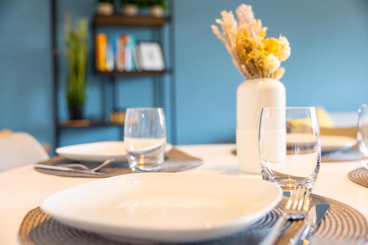 E&K Living - Design Apartment - 2 Bedrooms - Kitchen - Free Parking Aψβούργη Εξωτερικό φωτογραφία